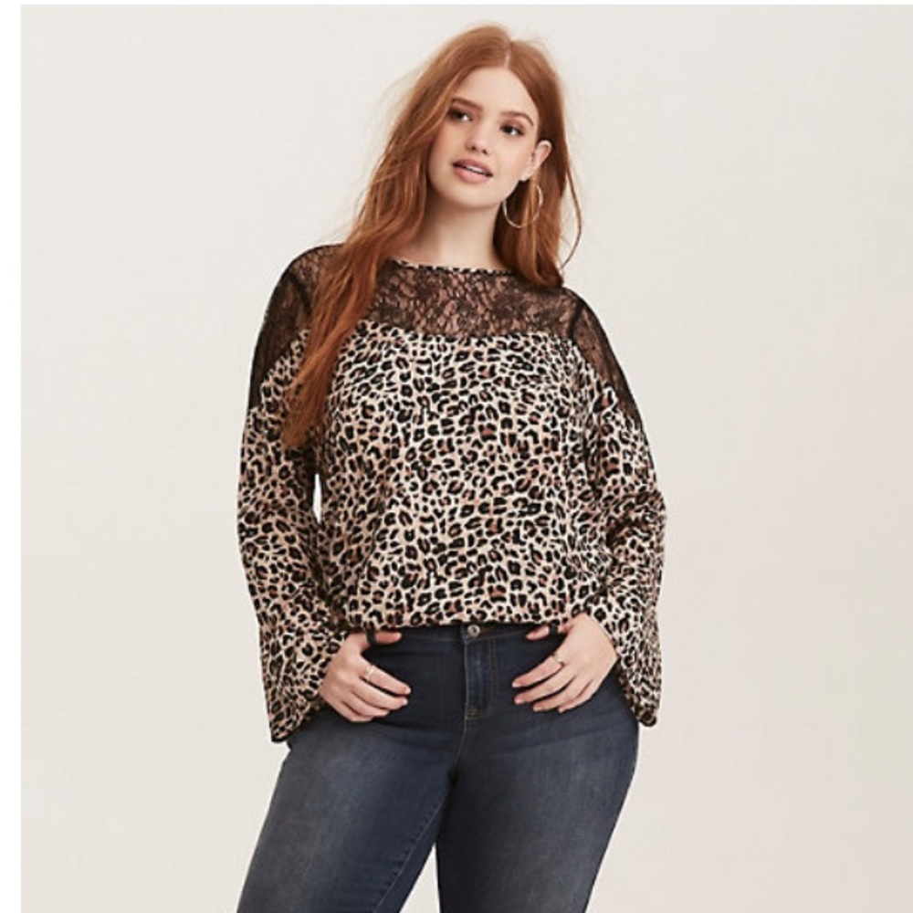 Brand New Torrid Size 2 Lace/Leopard Print top